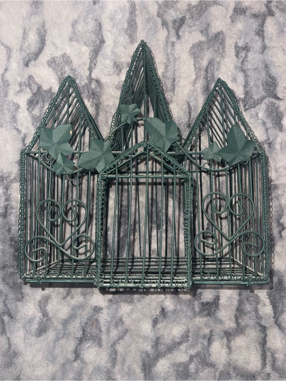 Green Decorative Wire Wall Birdcage